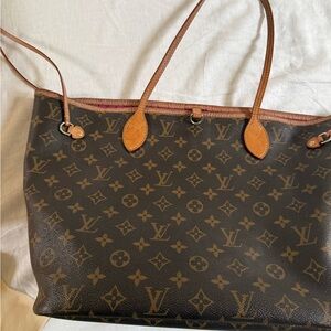 🎉Neverfull MM Tote🎉LV